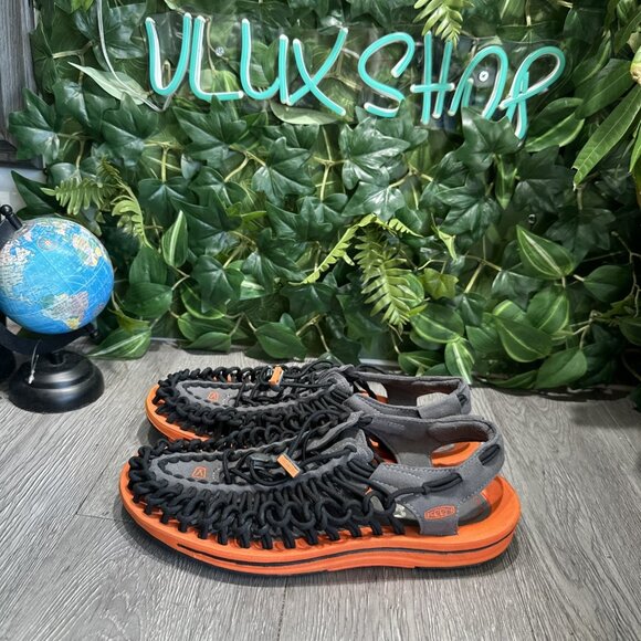 KEEN Uneek Bungee Cord Trail Hiking Sandals Water Shoes Men Sz 8.5 Black Orange - Picture 4 of 8